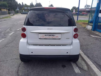 smart Fortwo 1000 52 kW MHD coupé pure (5)