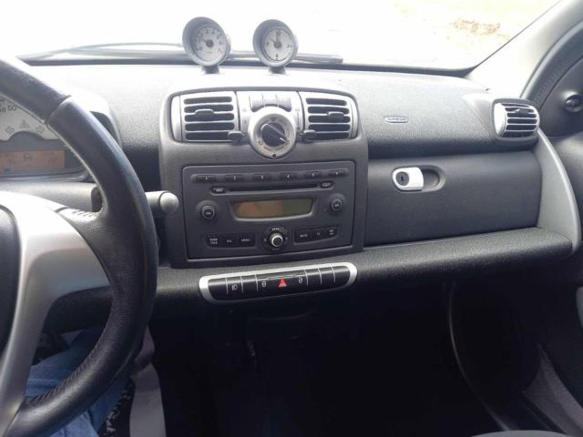 smart Fortwo 1000 52 kW MHD coupé pure (6)