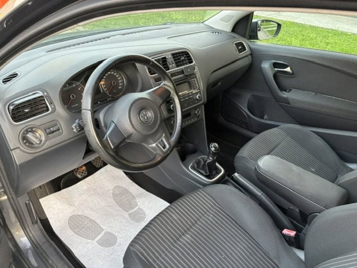 Volkswagen Polo 1.4 3 porte Highline (7)