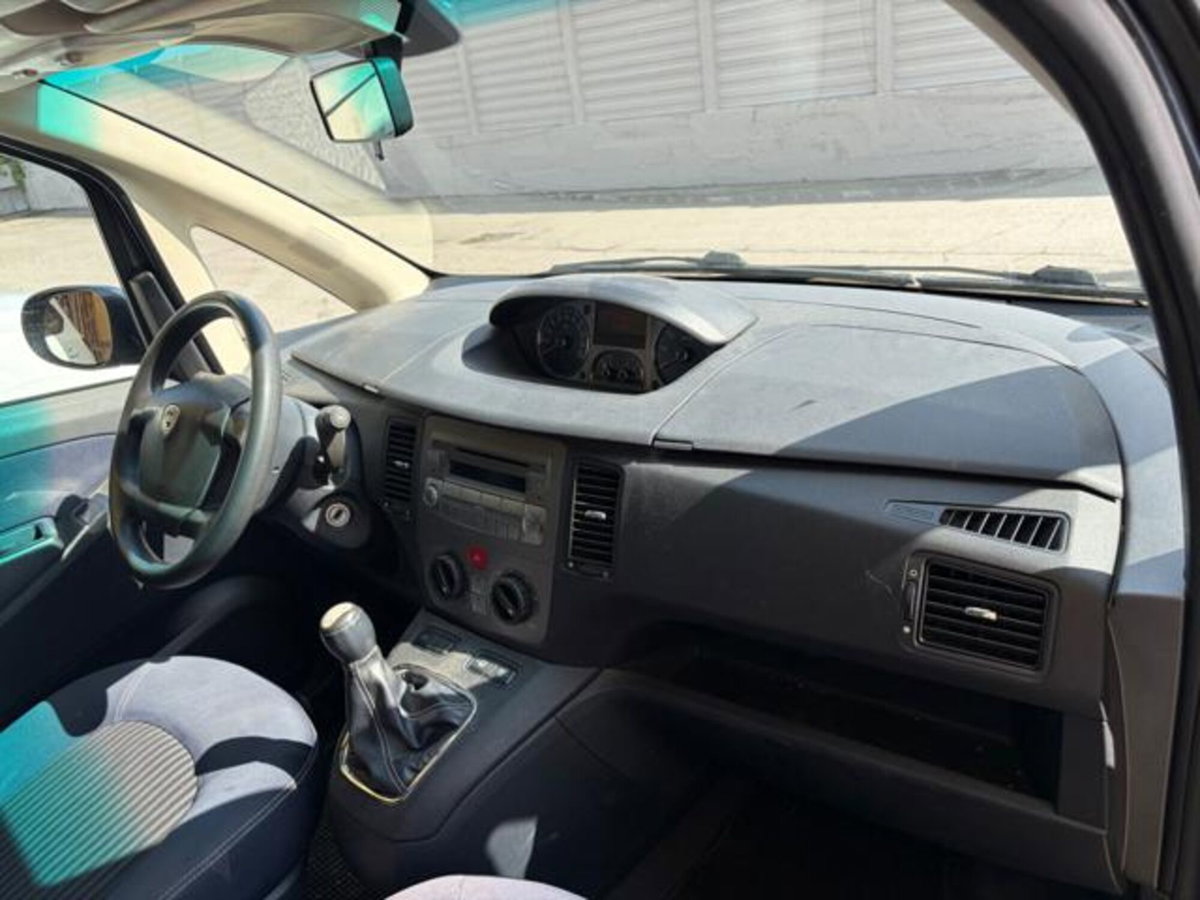 Lancia Musa 1.3 Mjt 95 CV Diva (5)