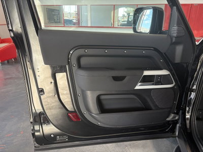 Land Rover Defender 90 3.0d i6 mhev SE awd 250cv auto (16)