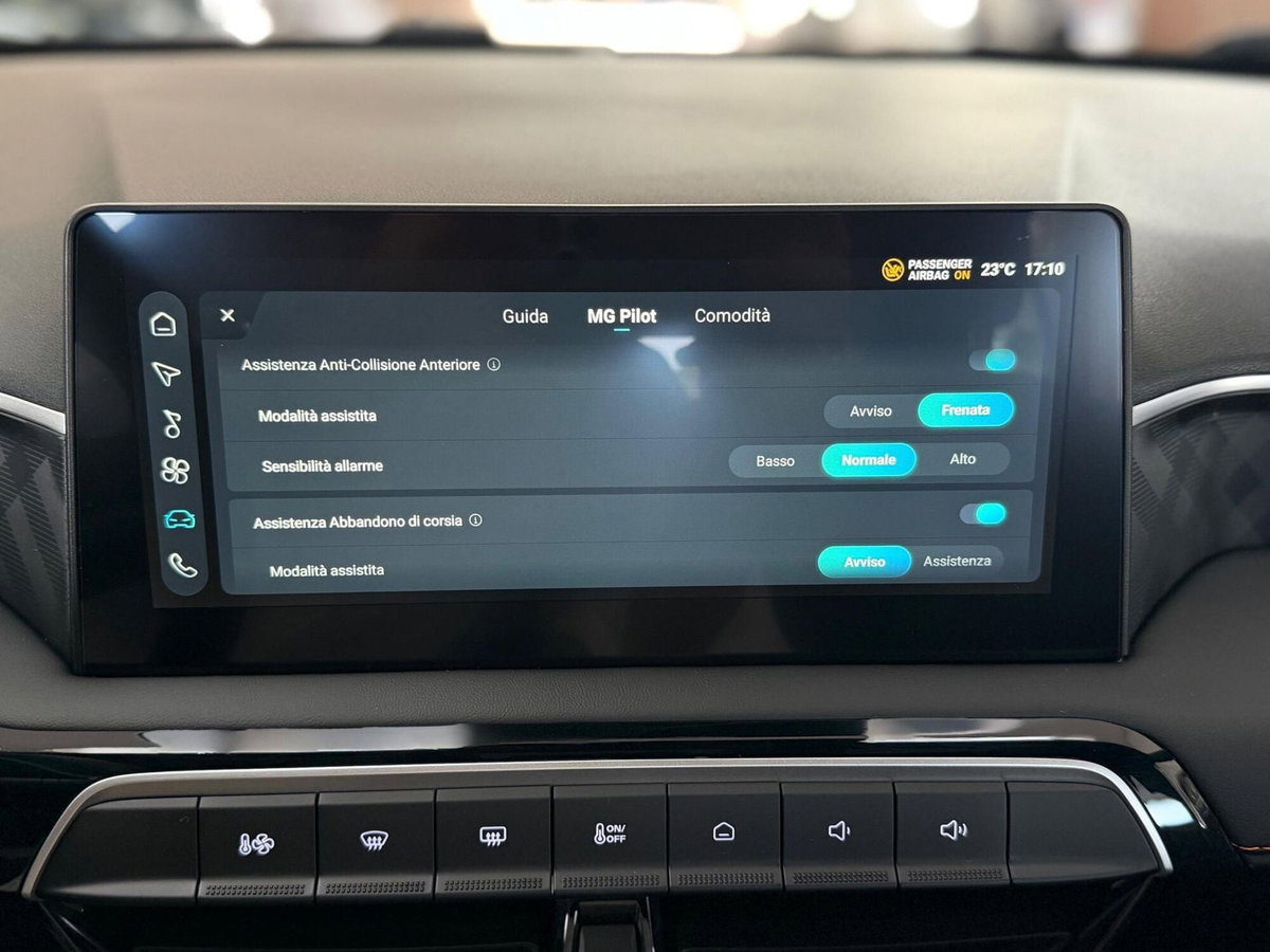 Mg MG3 1.5 hybrid+ Standard auto (13)