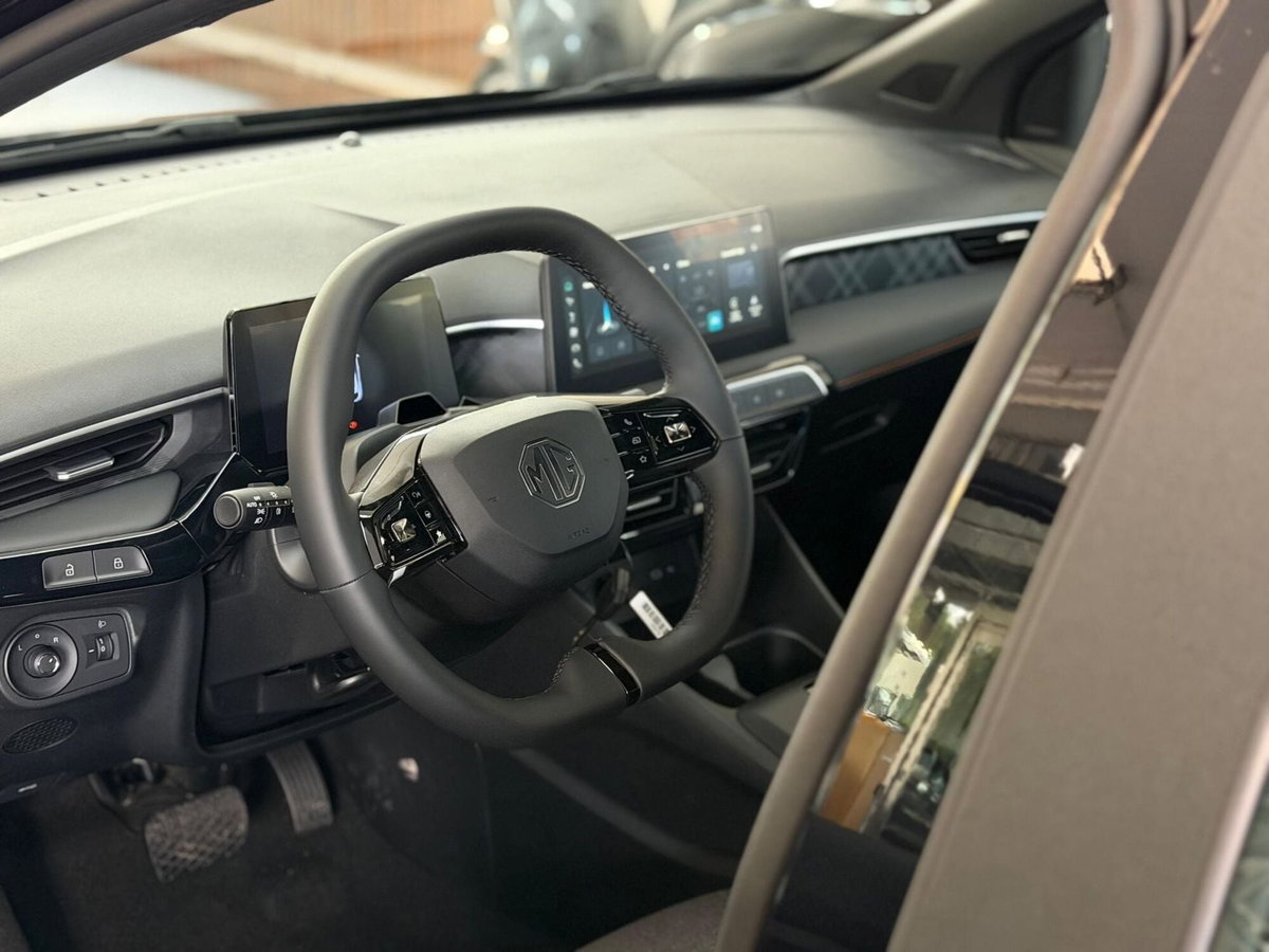 Mg MG3 1.5 hybrid+ Standard auto (7)
