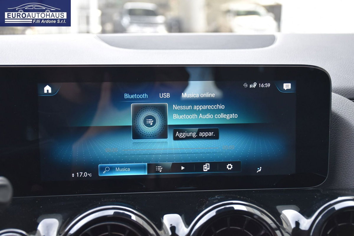 Mercedes-Benz GLA SUV 200 d Business Extra auto (10)