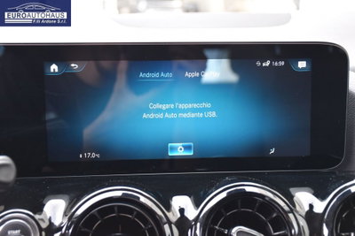 Mercedes-Benz GLA SUV 200 d Business Extra auto (11)