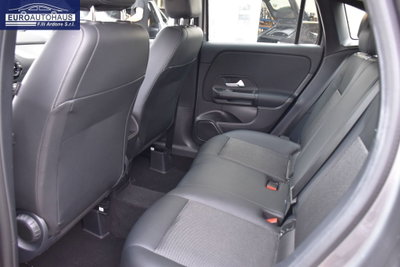 Mercedes-Benz GLA SUV 200 d Business Extra auto (13)