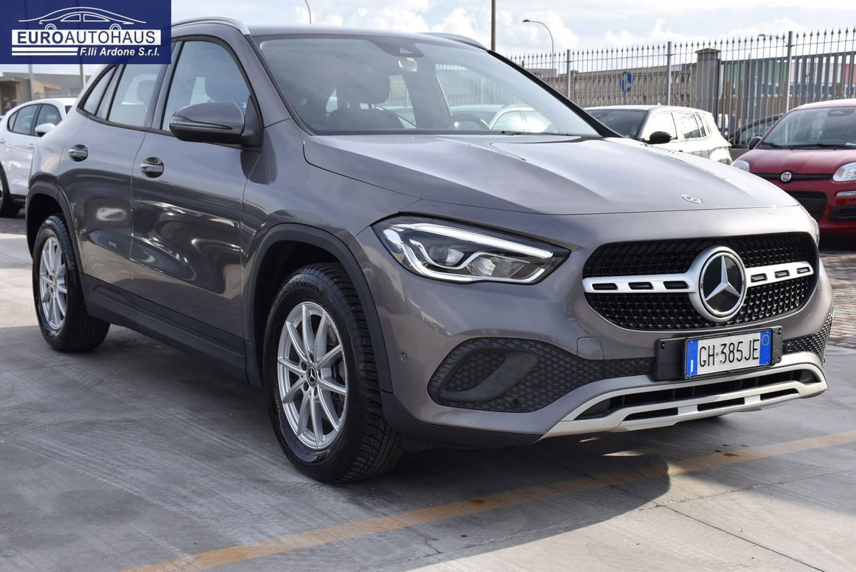 Mercedes-Benz GLA SUV 200 d Business Extra auto (3)