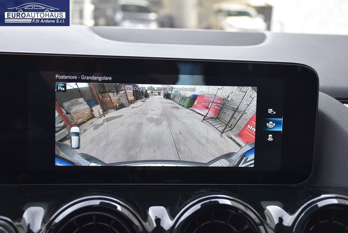 Mercedes-Benz GLA SUV 200 d Business Extra auto (9)