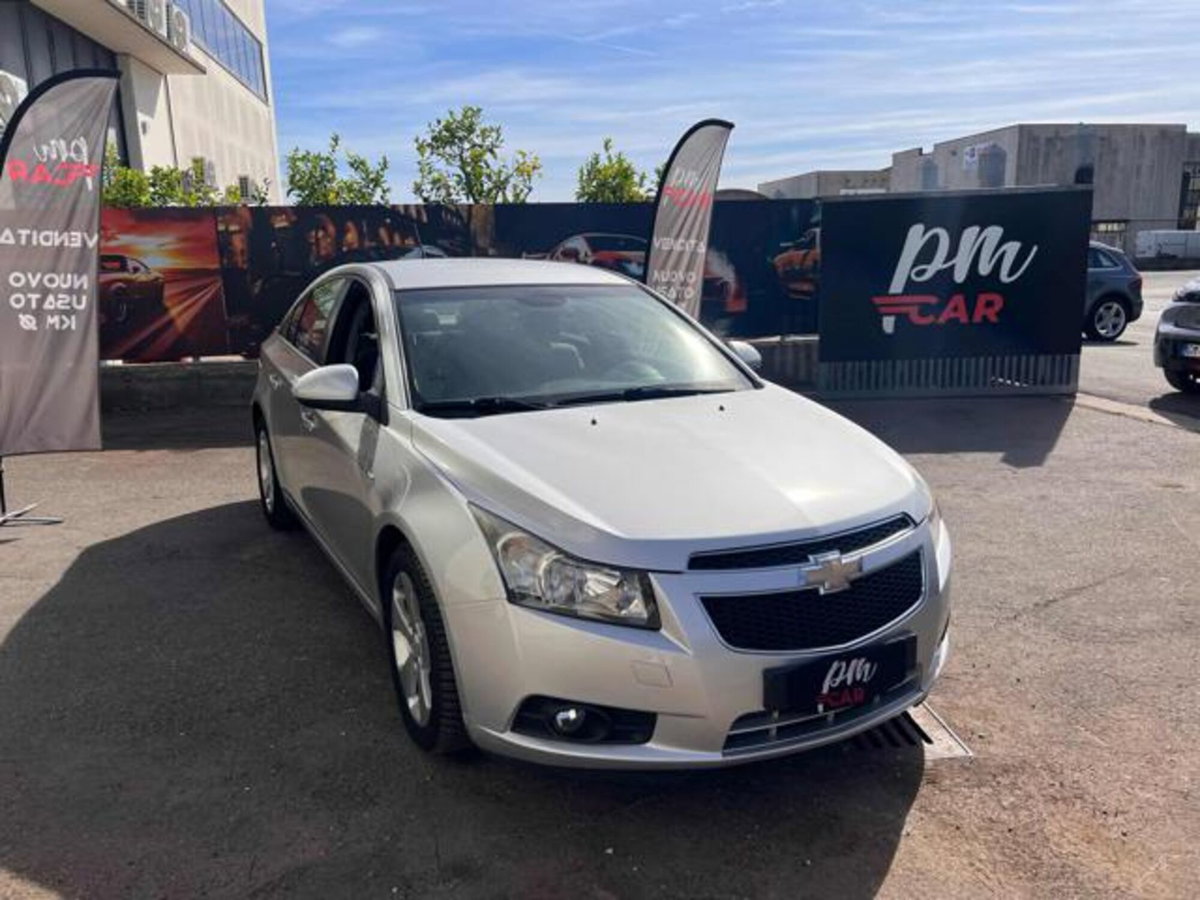 Chevrolet Cruze 2.0 Diesel 150CV 4 porte LT (4)
