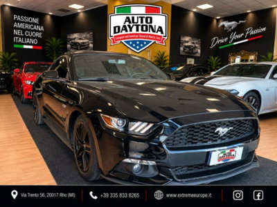Ford Mustang Coupé Fastback 2.3 EcoBoost (2)