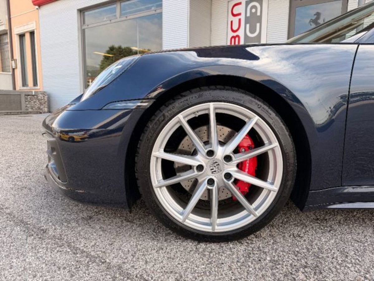 Porsche 911 Cabrio Cabrio 3.0 Carrera 4S (4)