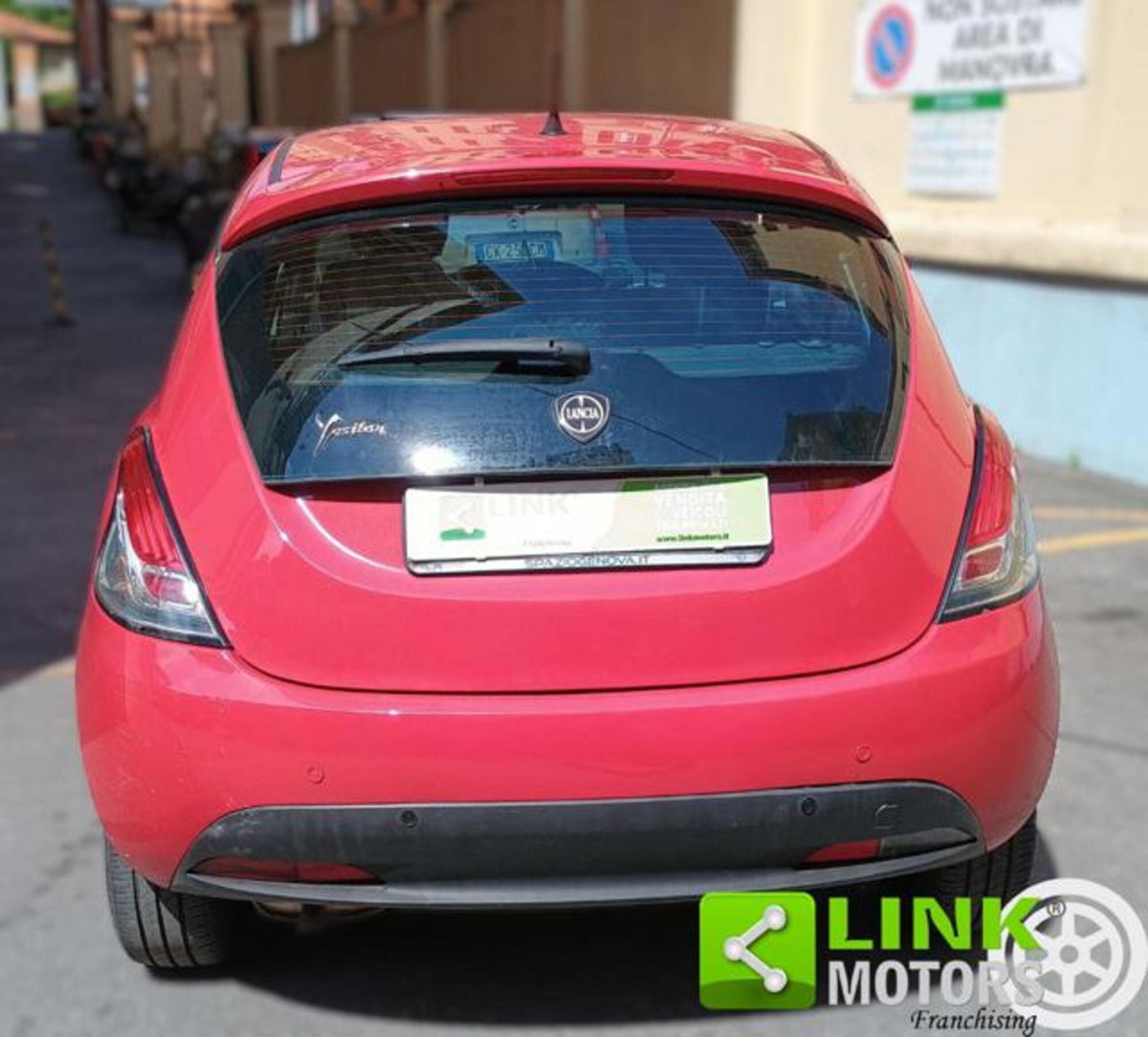 Lancia Ypsilon 1.2 69 CV 5 porte Platinum (7)