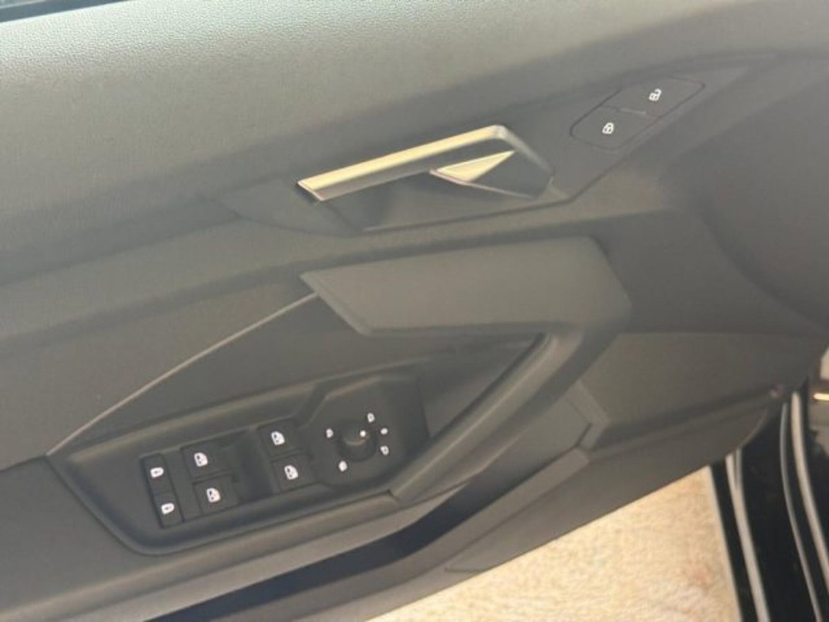 Audi A3 Sportback 30 TDI S tronic Business (9)