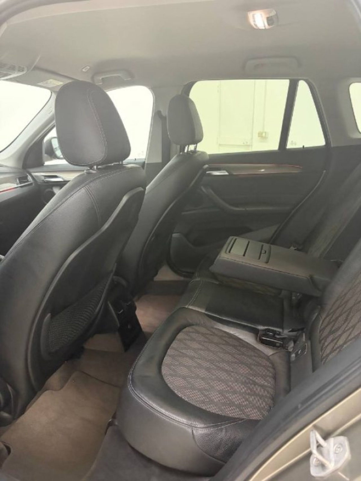 BMW X1 sDrive18d xLine Plus (13)