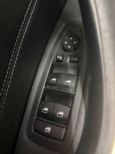 BMW X1 sDrive18d xLine Plus (16)