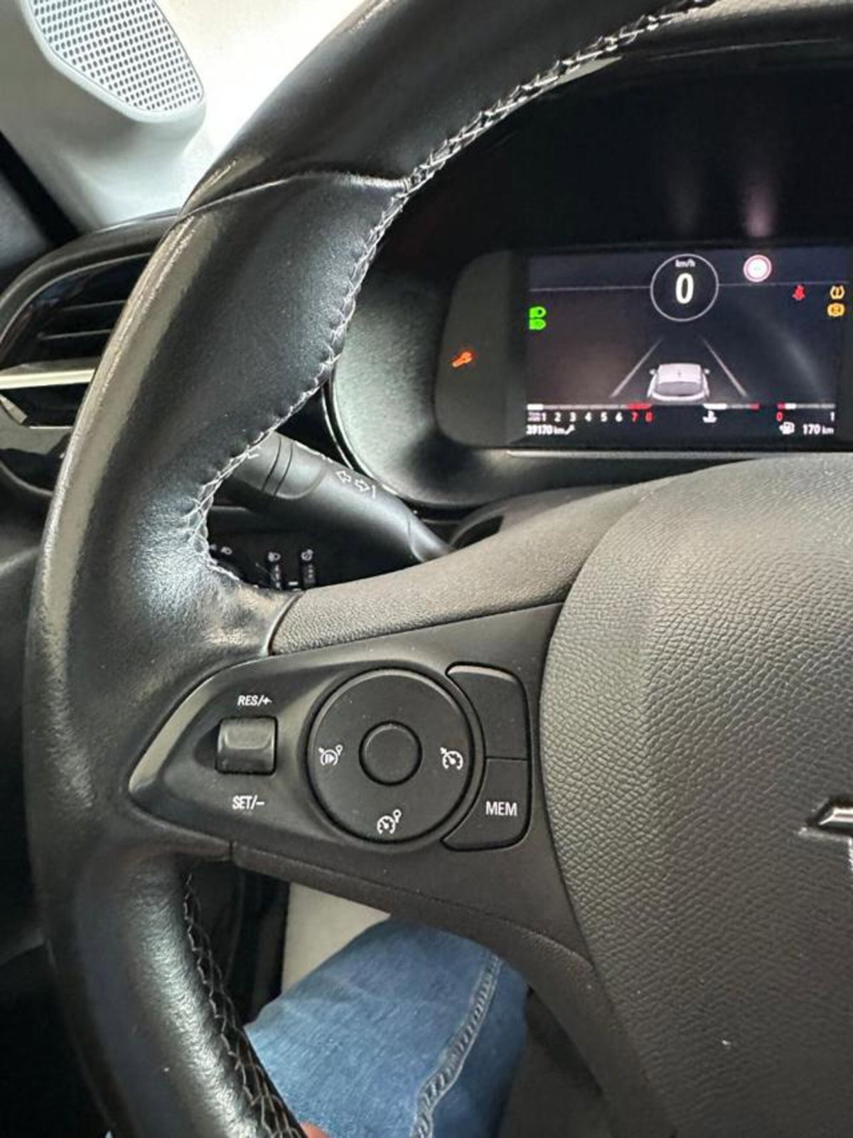 Opel Corsa 1.2 Elegance (8)