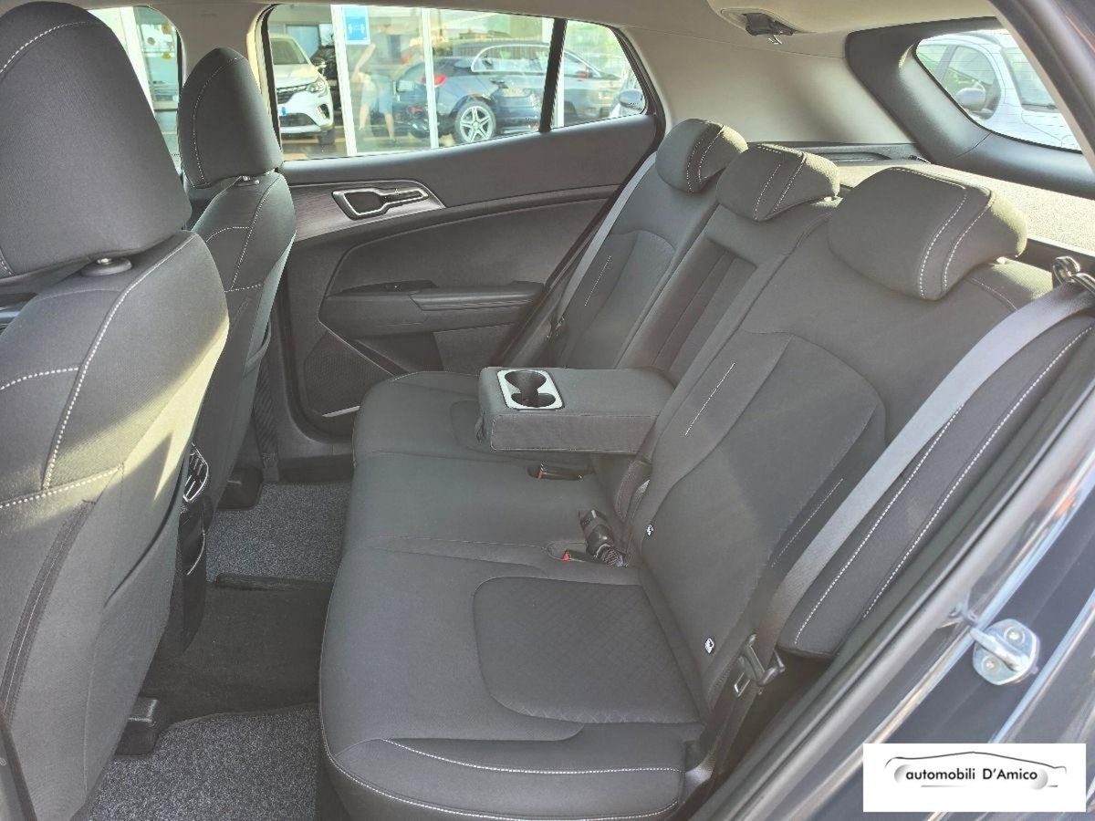 Kia Sportage 1.6 TGDi MHEV DCT Business (6)