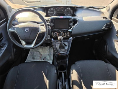 Lancia Ypsilon 1.0 FireFly 5 porte S&S Hybrid Gold Plus (7)