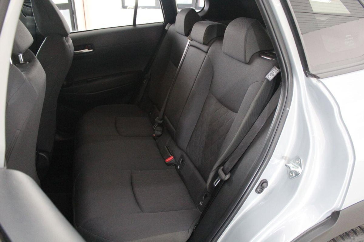 Toyota Corolla 1.8 Hybrid Active (13)