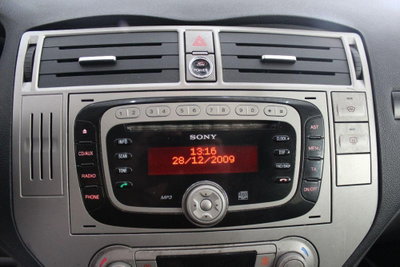Ford Kuga 2.0 TDCi 136 CV 2WD Titanium DPF (14)
