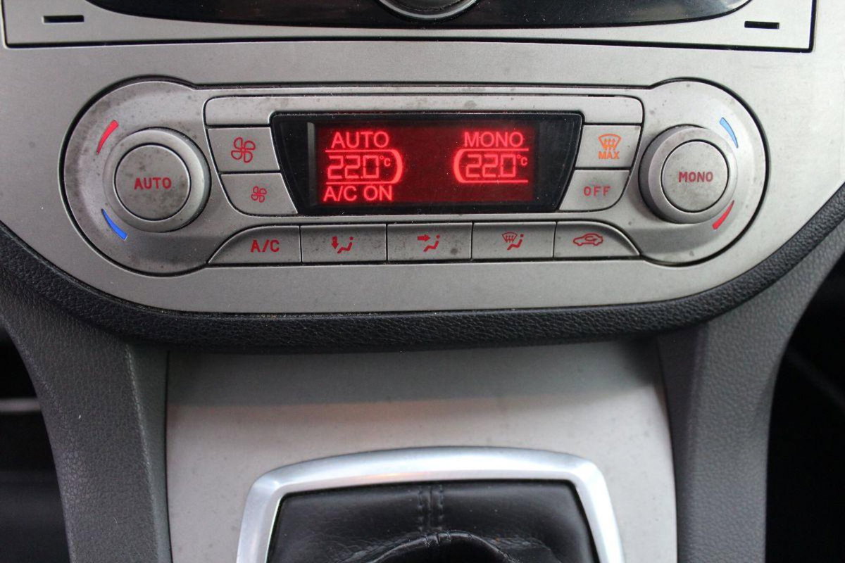 Ford Kuga 2.0 TDCi 136 CV 2WD Titanium DPF (15)
