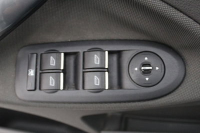 Ford Kuga 2.0 TDCi 136 CV 2WD Titanium DPF (18)