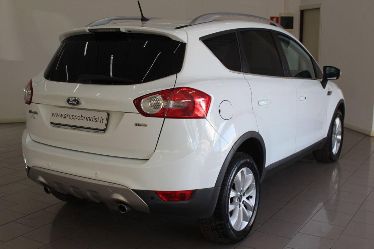 Ford Kuga 2.0 TDCi 136 CV 2WD Titanium DPF (4)