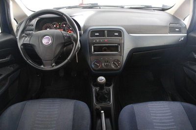 Fiat Grande Punto 1.3 MJT 75 CV 5 porte Dynamic (7)