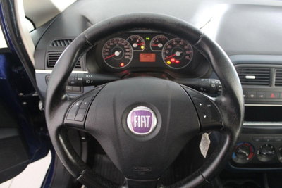 Fiat Grande Punto 1.3 MJT 75 CV 5 porte Dynamic (8)