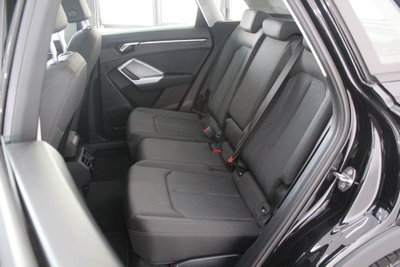Audi Q3 35 TDI quattro S tronic Business (12)