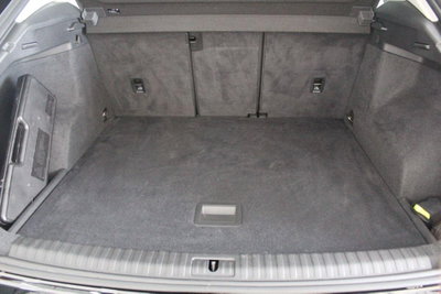 Audi Q3 35 TDI quattro S tronic Business (18)