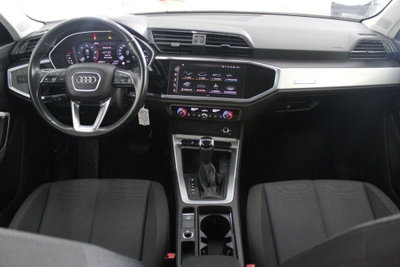 Audi Q3 35 TDI quattro S tronic Business (7)