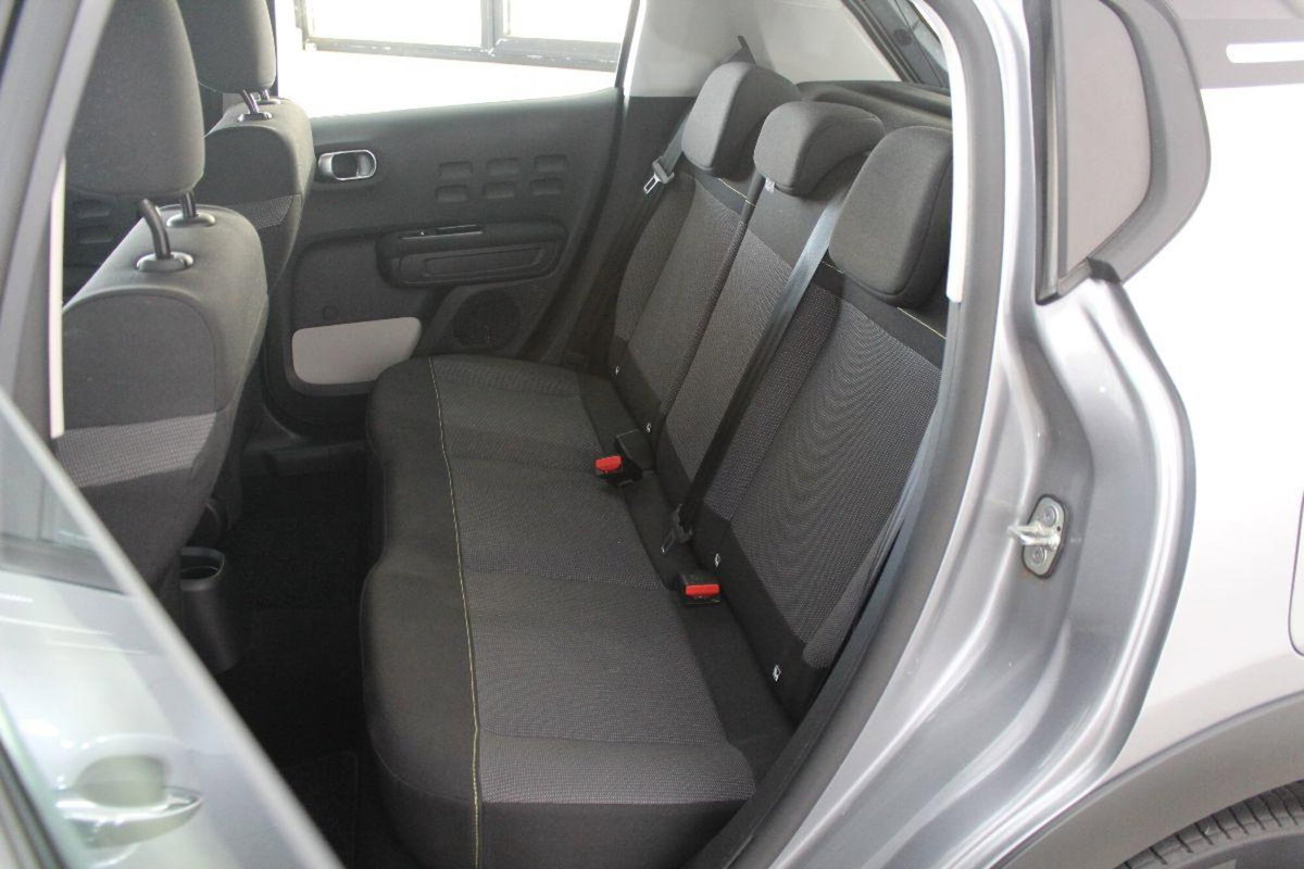 Citroen C3 PureTech 110 S&S EAT6 Shine (12)