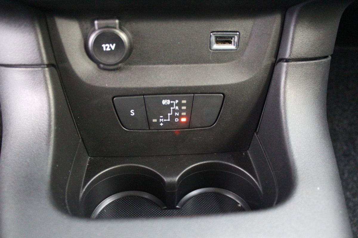 Citroen C3 PureTech 110 S&S EAT6 Shine (14)