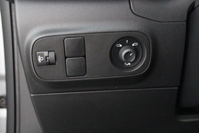 Citroen C3 PureTech 110 S&S EAT6 Shine (15)