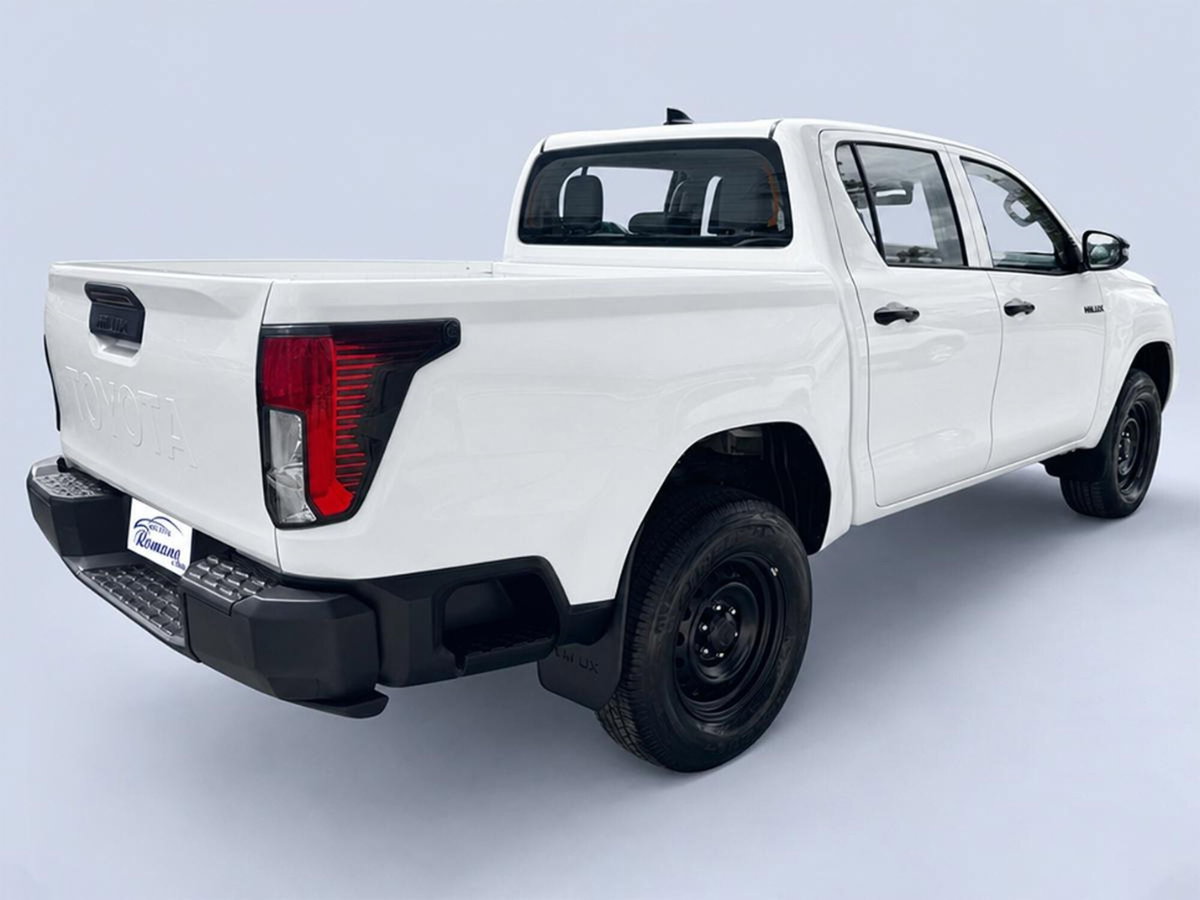 Toyota Hilux 2.8 d-4d 48V double cab Hilux auto (3)
