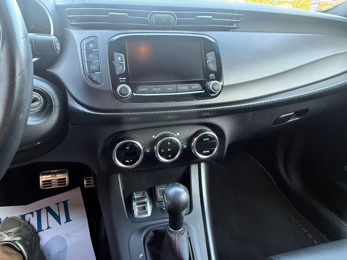 Alfa Romeo Giulietta 2.0 JTDm Veloce 170cv tct (13)