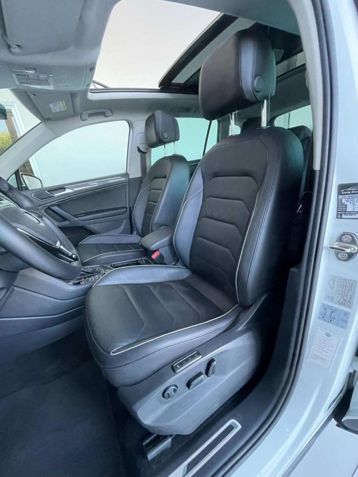 Volkswagen Tiguan 2.0 TDI SCR DSG 4MOTION Style BMT (14)