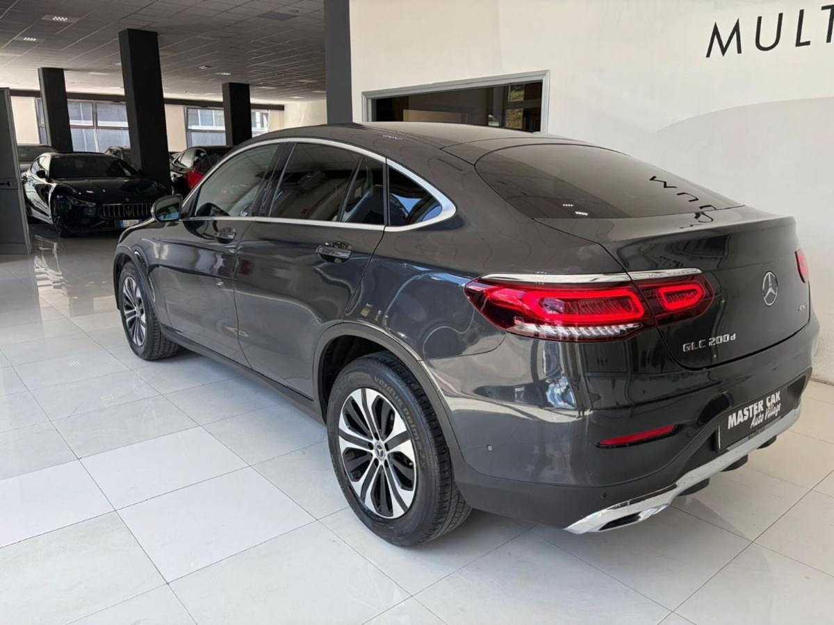 Mercedes-Benz GLC SUV 200 d 4Matic Premium (2)