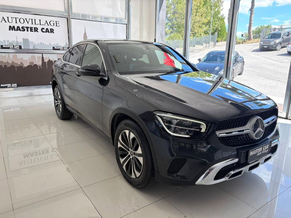 Mercedes-Benz GLC SUV 200 d 4Matic Premium (3)