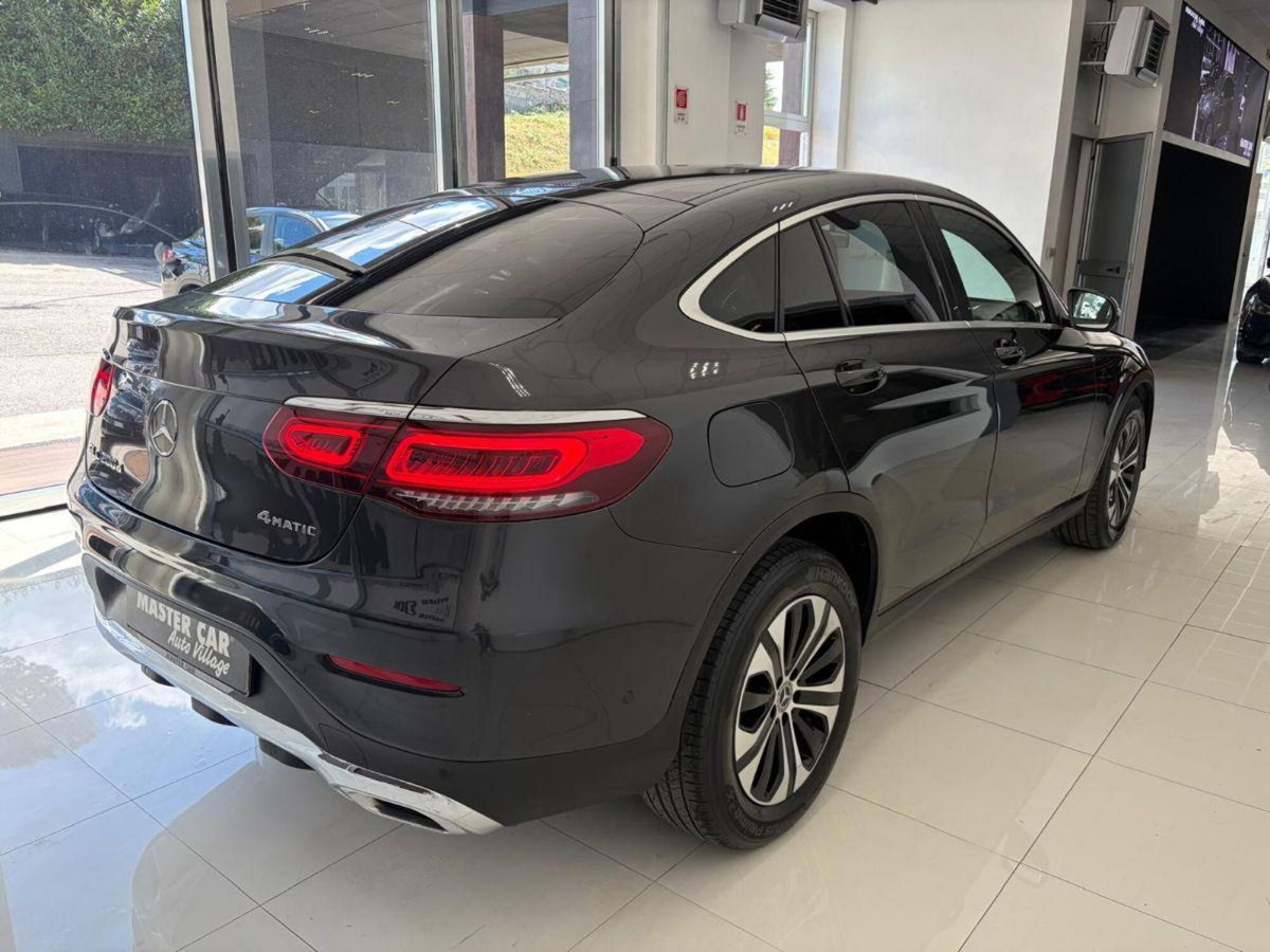 Mercedes-Benz GLC SUV 200 d 4Matic Premium (4)