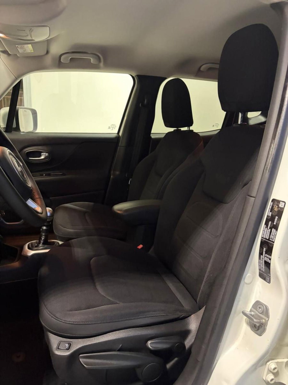 Jeep Renegade 2.0 Mjt 140CV 4WD Active Drive Limited (10)