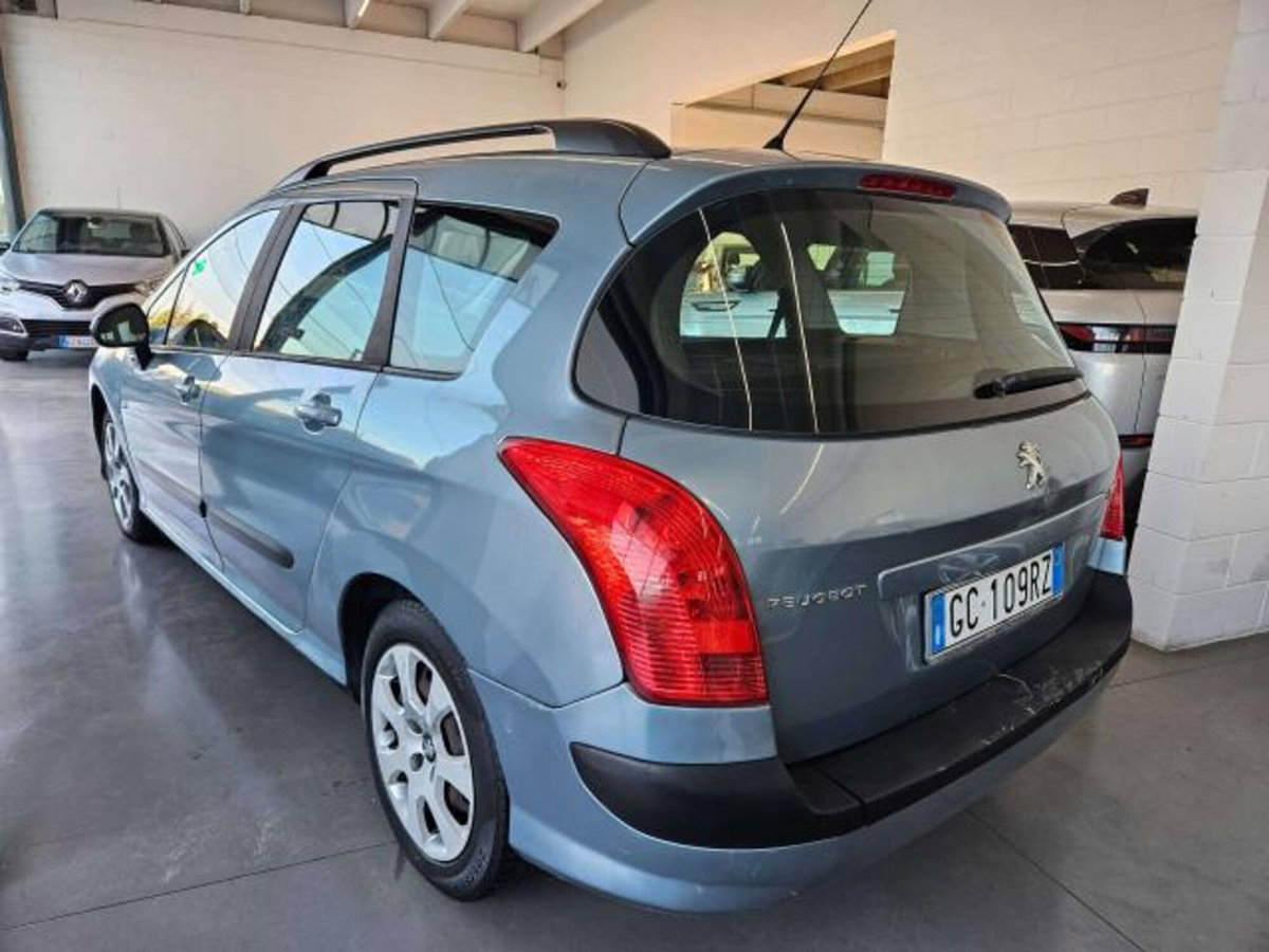Peugeot 308 SW 1.6 8V HDi 93CV Access (4)