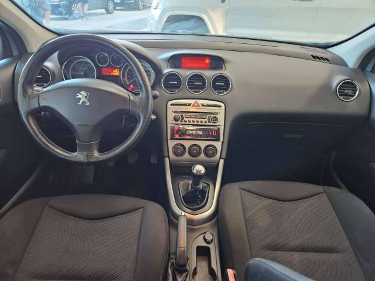 Peugeot 308 SW 1.6 8V HDi 93CV Access (7)