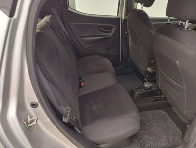 Lancia Ypsilon 0.9 TwinAir 85 CV 5 porte Metano Ecochic Gold (17)