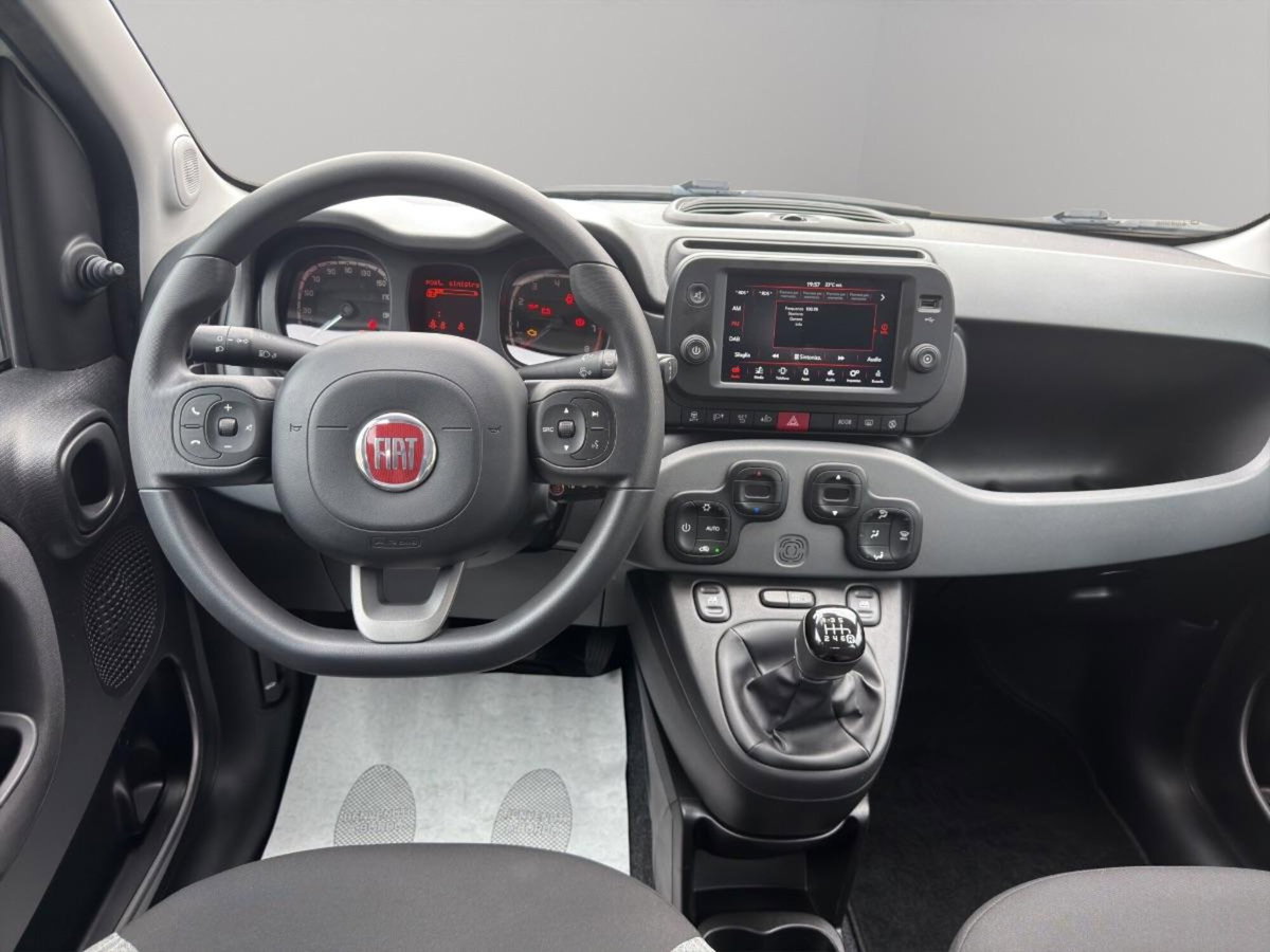 Fiat Panda 1.0 FireFly S&S Hybrid City Cross (10)