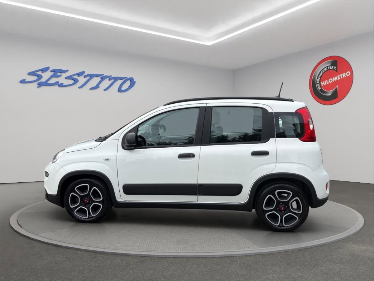 Fiat Panda 1.0 FireFly S&S Hybrid City Cross (12)