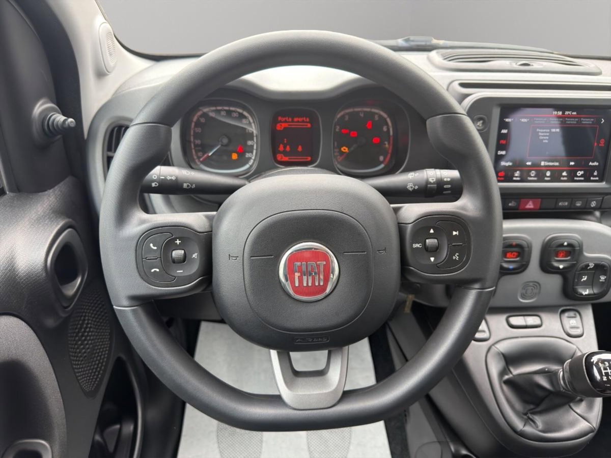 Fiat Panda 1.0 FireFly S&S Hybrid City Cross (13)