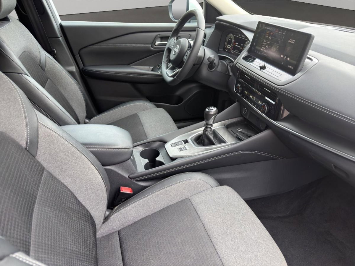 Nissan Qashqai 1.3 mhev N-Connecta 2wd 140cv (10)