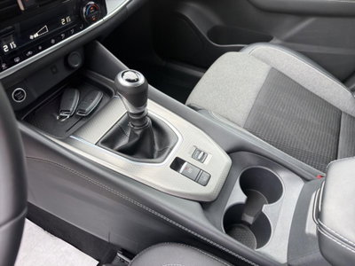 Nissan Qashqai 1.3 mhev N-Connecta 2wd 140cv (16)